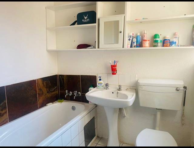 2 BEDROOM PROPERTY TO RENT IN ELSPARK